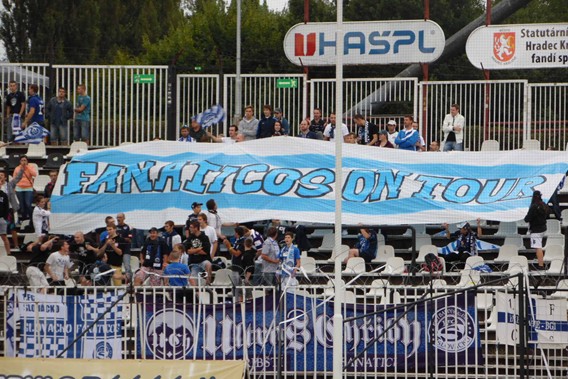 images/clanky/hradec_fanaticos_on_tour.JPG